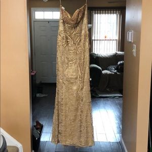 Pretty Gold Formal Gown